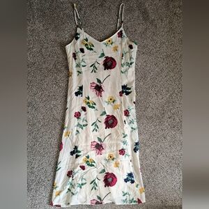 NWOT Old Navy Spaghetti Strap White Floral Dress Women's Size Medium